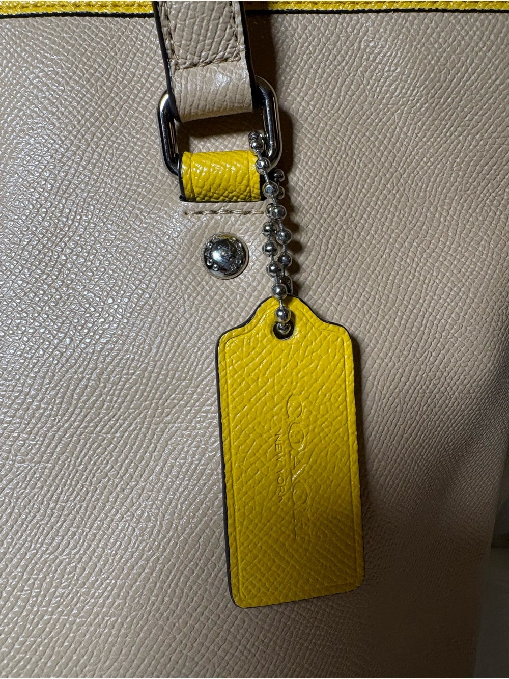 Coach City Zip Tote Beige Leather Yellow Trim Shoulder Bag Purse F59855 New - Picture 4 of 16